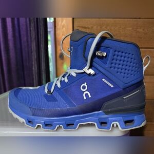 On Running Womans Blue Athletic Shoes